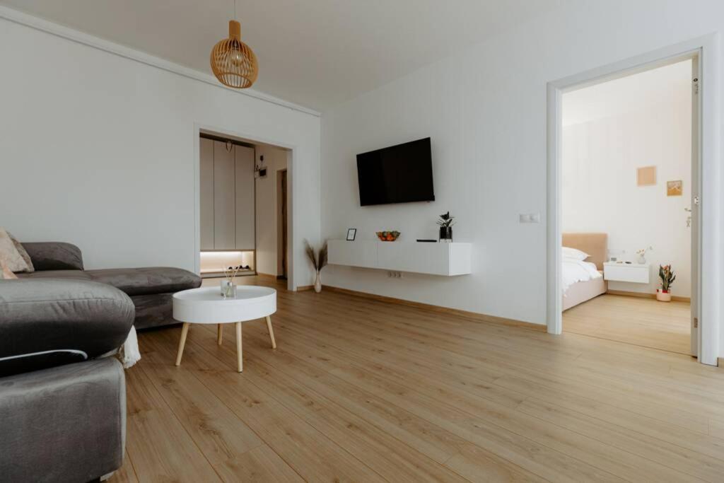 Nest Inn Oasis Residence Baia Mare Extérieur photo